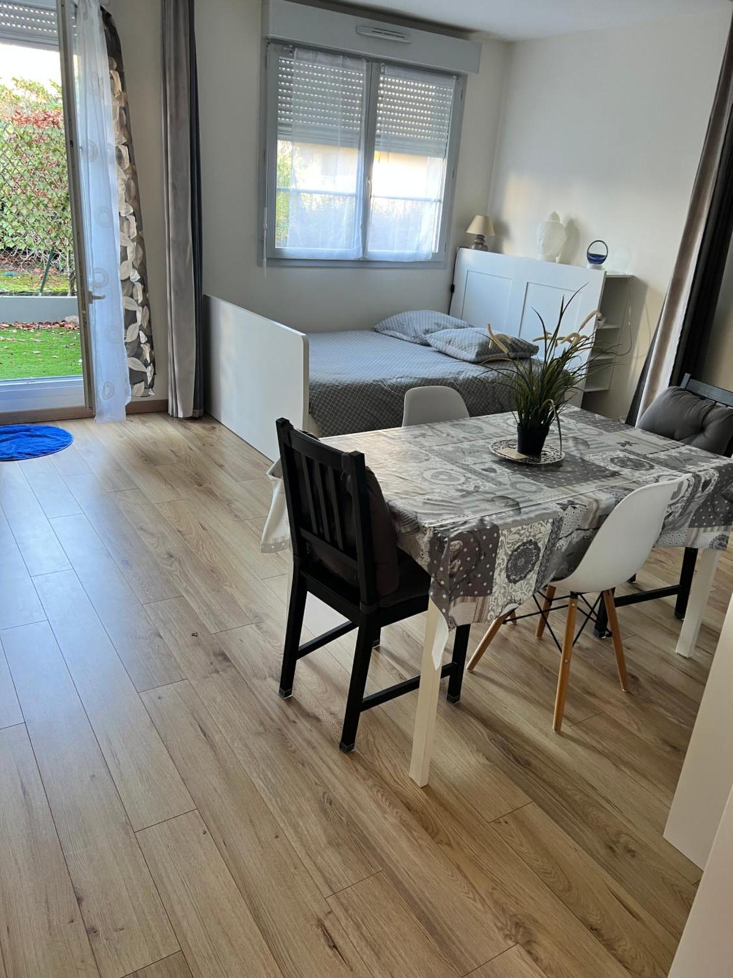 Appartement Disneyland Paris Val D'Europe La Vallee Village Parking 500M Gare Val D'Europe Монтеврен Екстер'єр фото
